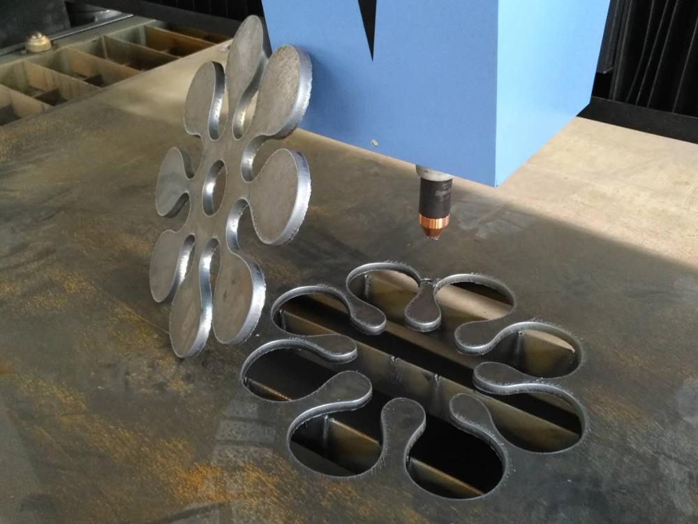 1000W Metal Sheet Cnc Fiber Laser Cutting Machine 1000W stroj na rezanie plechov CNC vláknom laserom