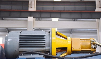 100t Cnc Metal Bending Machines, 3200 Mm Cnc Sheet Press Brake With E21 100t CNC ohýbačky kovov, 3200 mm CNC ohraňovací lis s E21