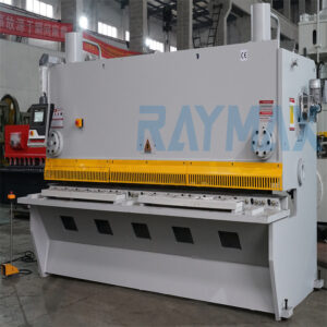 12 mm 3200 mm Hydraulický stroj na rezanie gilotínou CNC stroj na rezanie oceľových plechov