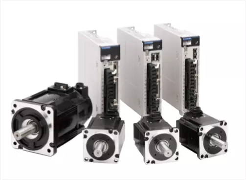 1500*3000mm 500w Racuys Or Ipg Fiber Laser Cutting Machine 1500*3000mm 500w Racuys alebo Ipg vláknový laserový rezací stroj