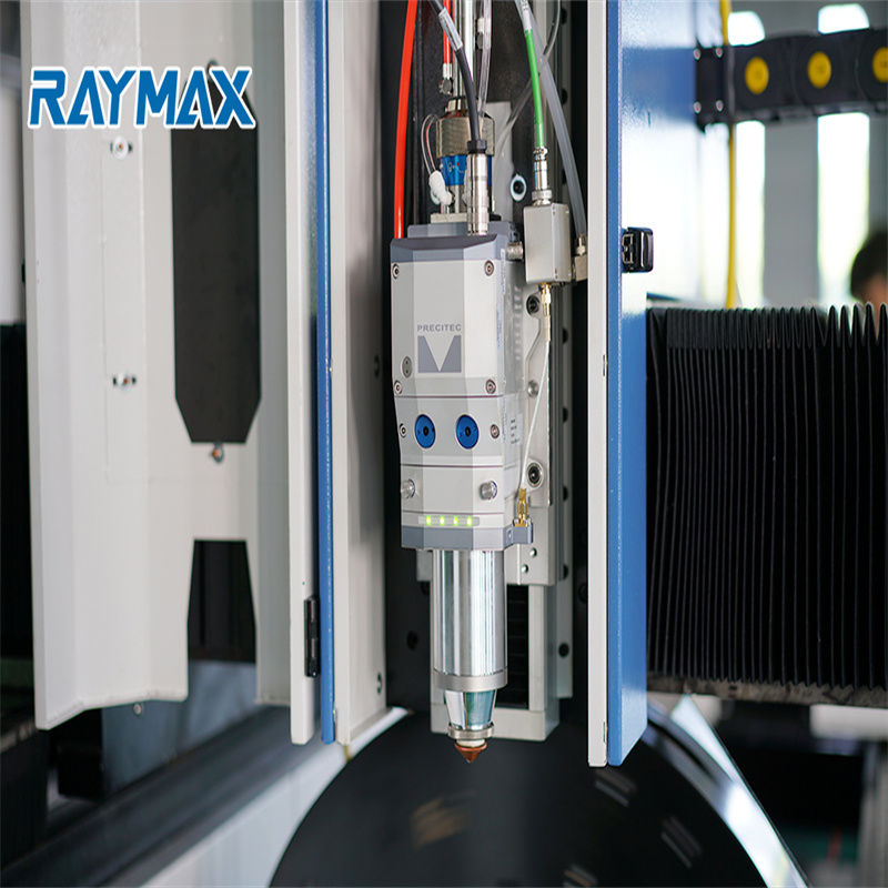 1500Watt 2Kw 3000W 6000W Iron Ss 3D IPG CNC stroj na rezanie plechových vlákien laserom