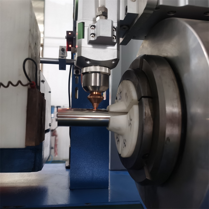 1530 CNC stroj na rezanie plechových vlákien laserom