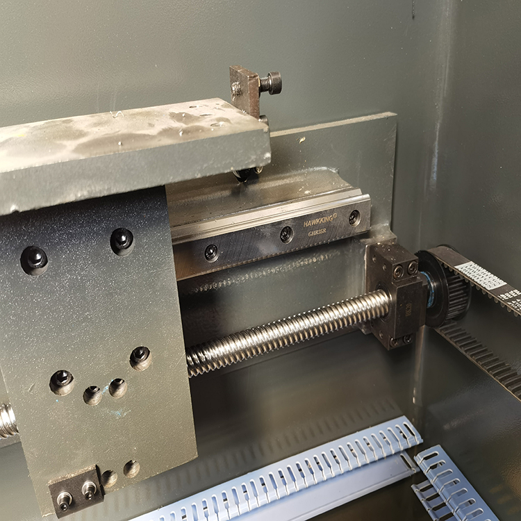 300t/4000 Hydraulic Press Brake Machine Hydraulický ohraňovací lis 300t/4000