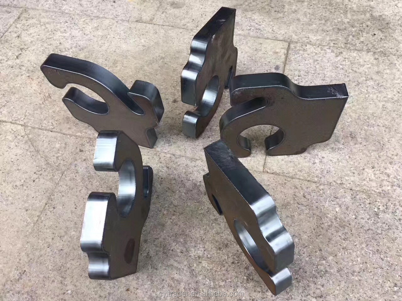 3015 4015 1kw To 6kw Cnc Fiber Laser Cutting Machine Raycus Laser Power 3015 4015 1kw až 6kw CNC vláknový laserový rezací stroj Raycus Laser Power