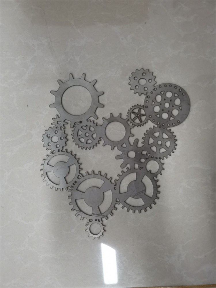 3015 Copper Carbon Stainless Steel Aluminum Iron Metal Cnc Fiber Laser Cutting Machine Laserový rezací stroj 3015 z medi uhlíkovej nehrdzavejúcej ocele z hliníka a železa z kovových cnc vlákien