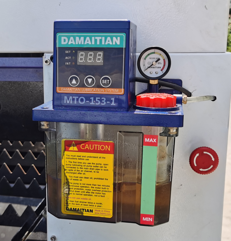 8mm 10mm Carbon Steel Laser Cutter 1530 4020 Cnc Fiber Laser Cutting Machine Laserová rezačka uhlíkovej ocele 8 mm 10 mm 1530 4020 CNC vláknová laserová rezačka