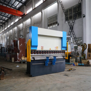 CNC hydraulický ohraňovací lis, plne automatický ohýbač uhlíkovej ocele