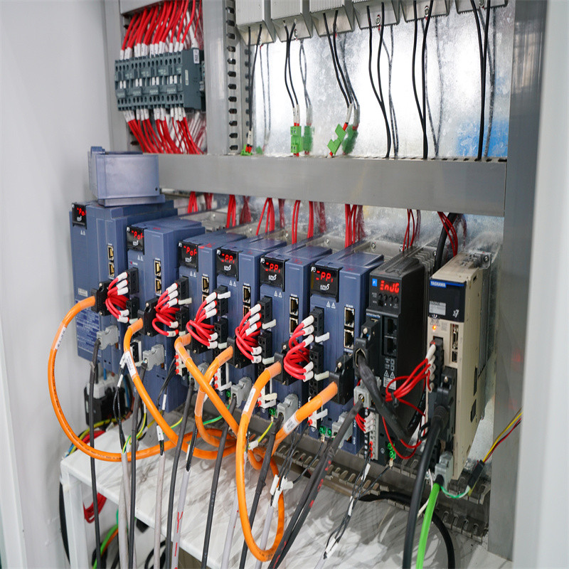 CNC laserová výroba 500W 1000W 2000W laserový rezací stroj s vláknami z nehrdzavejúcej ocele