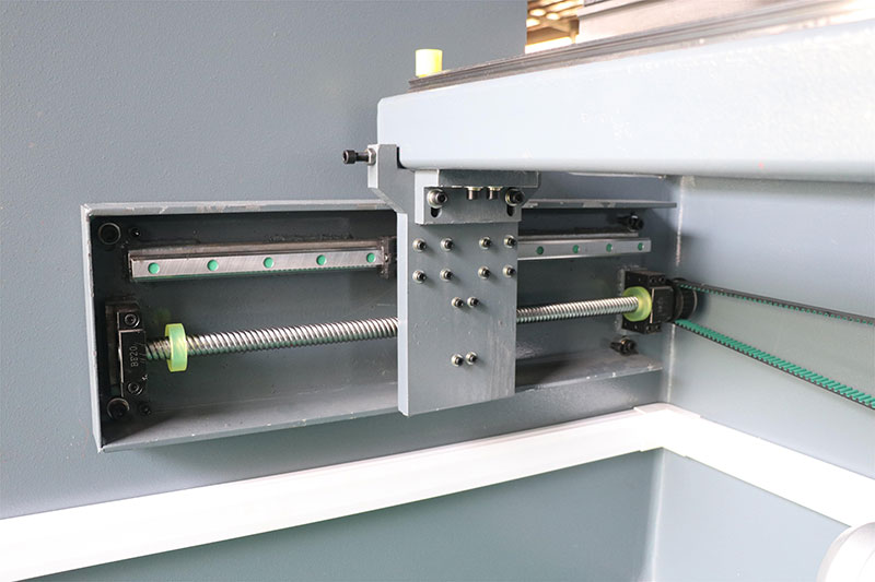 Kovový ohraňovací lis Wc-63t3200 CNC ohýbačka plechu Hydraulický ohraňovací lis