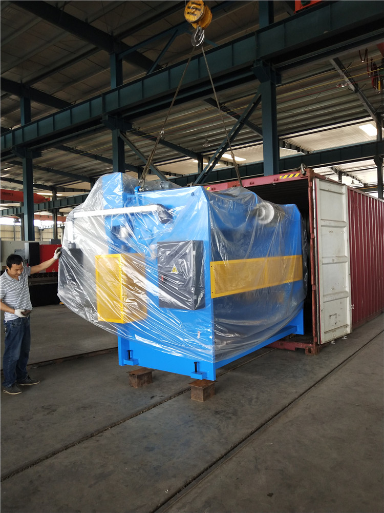 China Metal Hydraulic Press Brake Machine With Reasonable Price Čína Kovový hydraulický ohraňovací stroj s rozumnou cenou