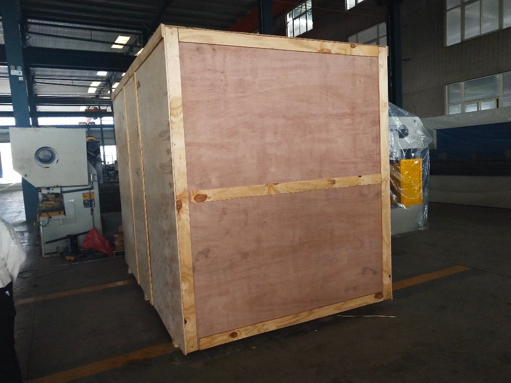 China Metal Hydraulic Press Brake Machine With Reasonable Price Čína Kovový hydraulický ohraňovací stroj s rozumnou cenou