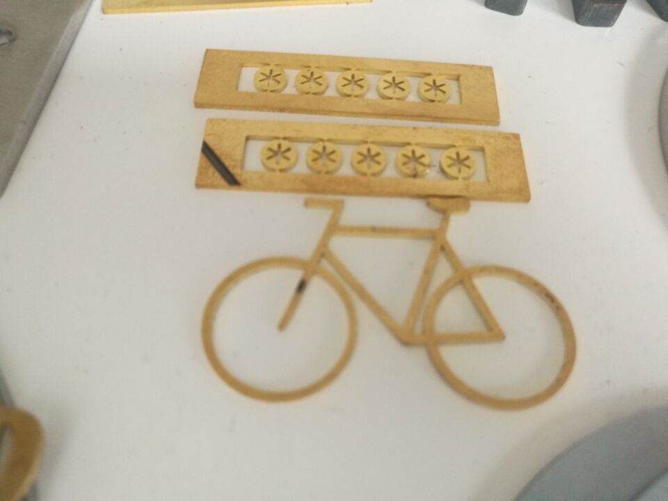 Cnc Fiber Laser Metal Cutting Machine 2000w Fiber Laser Cutting Machine CNC vláknový laserový rezací stroj na kov 2000w vláknový laserový rezací stroj