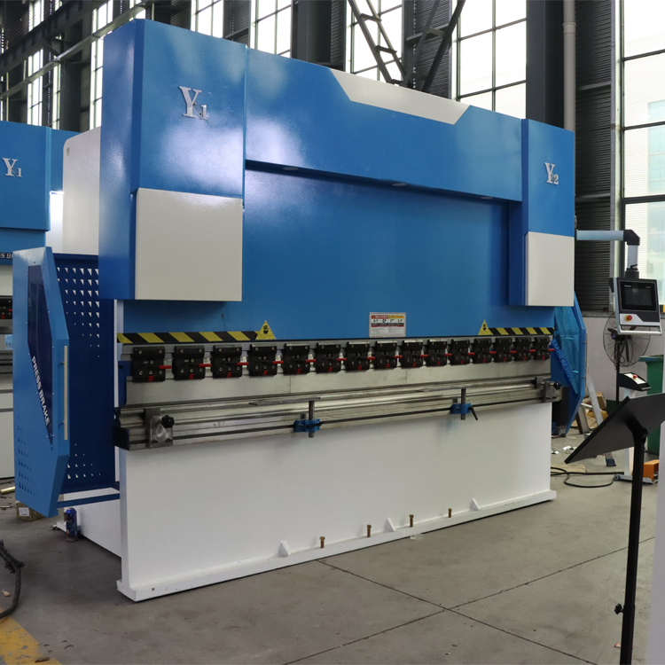 Electric Hydraulic Sheet 4 Axis Cnc Delem Press Brake 63t Metal Bending Machine Elektrický hydraulický 4-osový CNC ohraňovací lis Delem s ohýbačkou kovov 63t