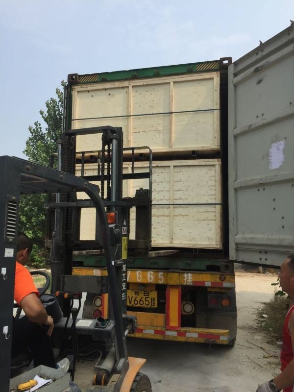 High Quality 1530 Fiber Laser Cutting Machine For Metal 500w 750w 1000w 1500w Vysoko kvalitný 1530 vláknový laserový rezací stroj na kov 500w 750w 1000w 1500w