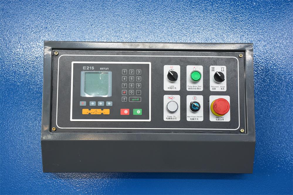 Hydraulic Pendulum Shearing Machine Cnc Automatic Guillotine Shearing Machine Hydraulické kyvadlové strihacie stroje CNC automatické gilotínové nožnice