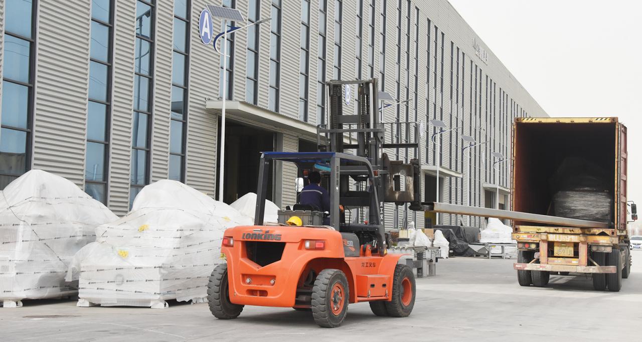 Laser Source 2000w 3000w Fiber Laser Cutting Machine Laserový zdroj 2000w 3000w vláknový laserový rezací stroj