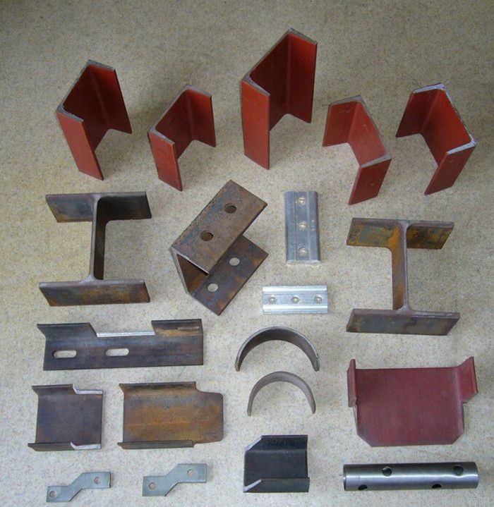 Q35y Series Hydraulic Ironworker Shearing And Punching Machine Hydraulický železiarsky stroj na strihanie a dierovanie radu Q35y