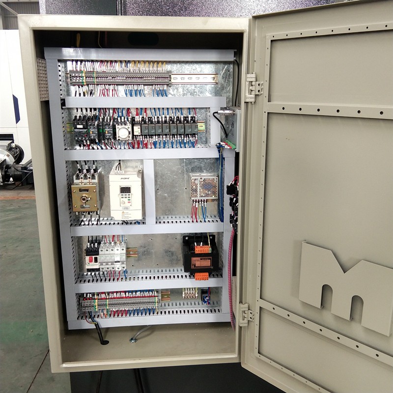 Qc12k-4x2500 Cnc Hydraulic Customized Shearing Machine Cutting Machine Qc12k-4x2500 CNC Hydraulický prispôsobený stroj na rezanie nožníc