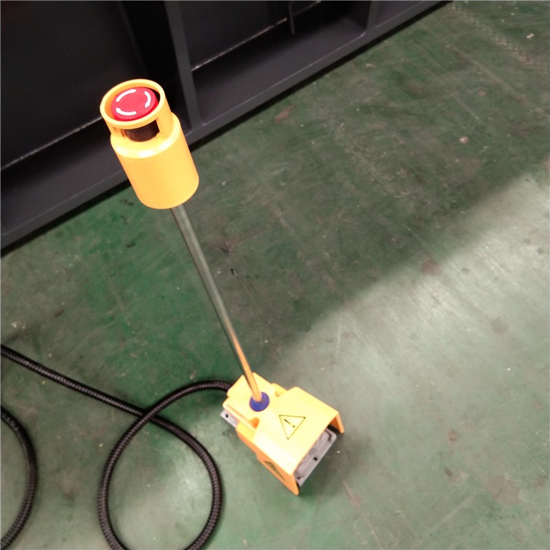 Qc12k-4x2500 Cnc Hydraulic Customized Shearing Machine Cutting Machine Qc12k-4x2500 CNC Hydraulický prispôsobený stroj na rezanie nožníc