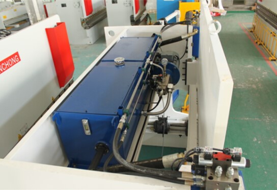 Wc67yk 80 100 160 200 Ton 3200mm E21 Nc Sheet Metal Oil Hydraulic Press Brake Price Wc67yk 80 100 160 200 Ton 3200 mm E21 Nc Plechový olej Hydraulický ohraňovací lis Cena